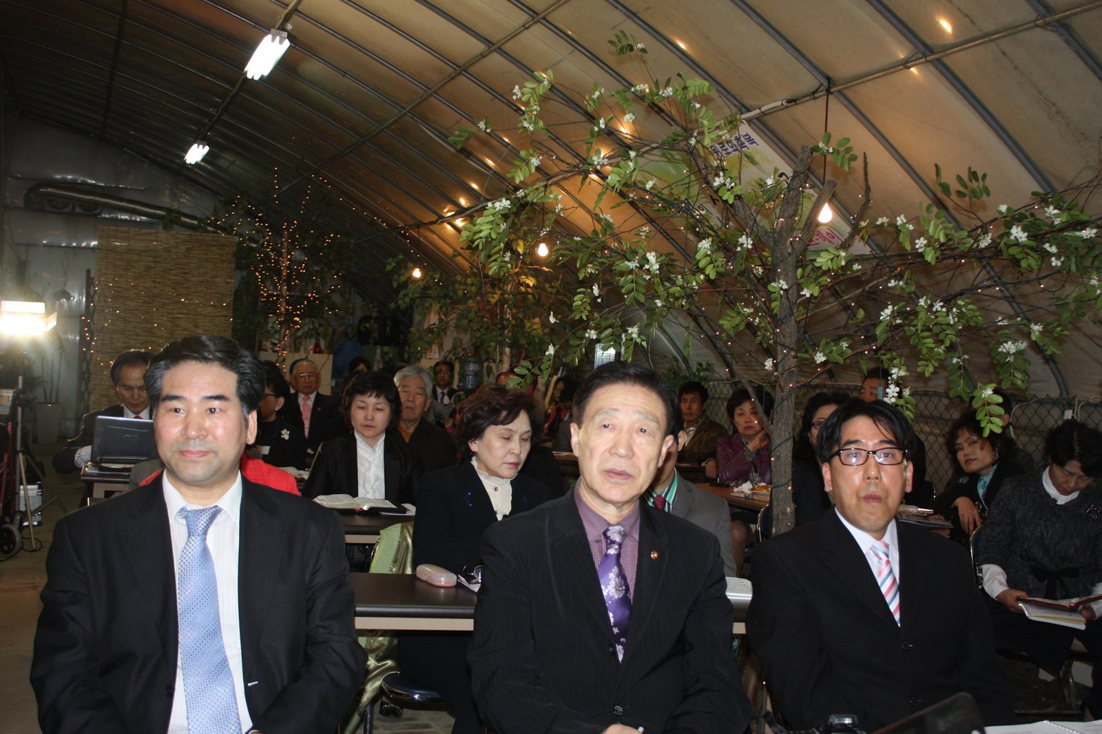 말씀을 사모하며!!!