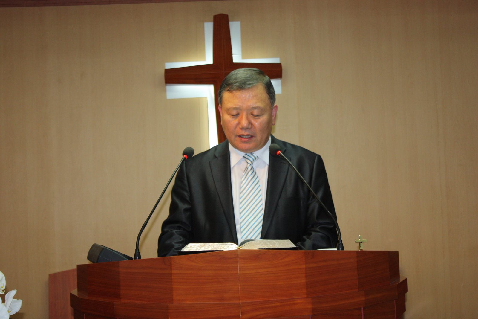 하늘양식을 공급하시는 박찬영 목사님!