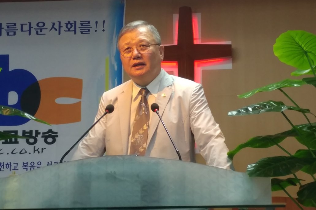 ♥ 만나를 먹이시는 박찬영 목사님!!!