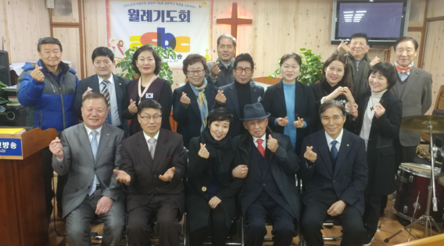 ♥ 감사예배를 은혜롭게 마치고!!!