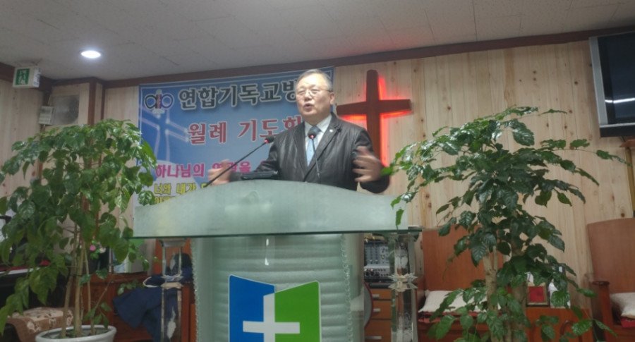 ♥ 영생수를 먹이시는 박찬영 목사님!!!